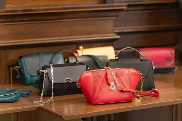 Kabelky NIAME zazářily na přehlídce Nadi Moravcové