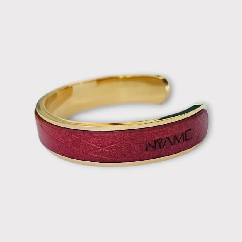 Niame Carmine Gold